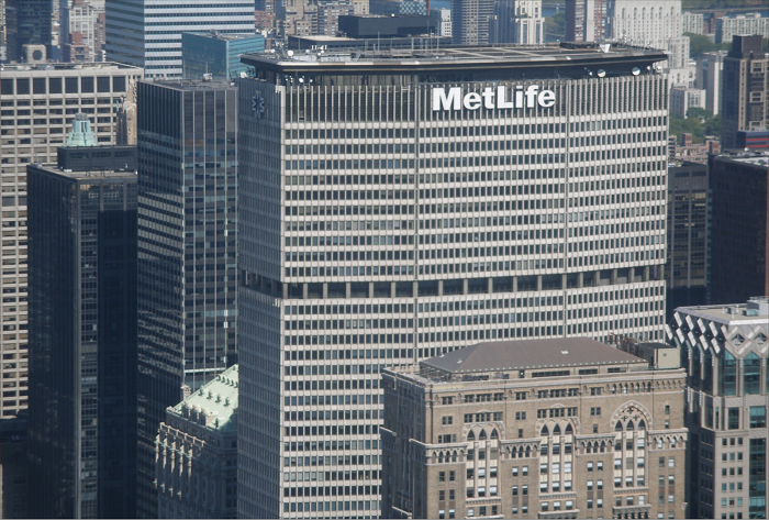 http://www.romania-insider.com/wp-content/uploads/2012/09/metlife-wikipedia.png