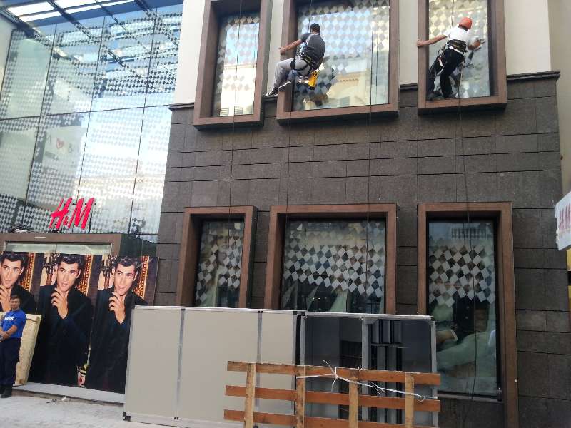 H&M Lipscani 5 nov 2013 CC RI 1