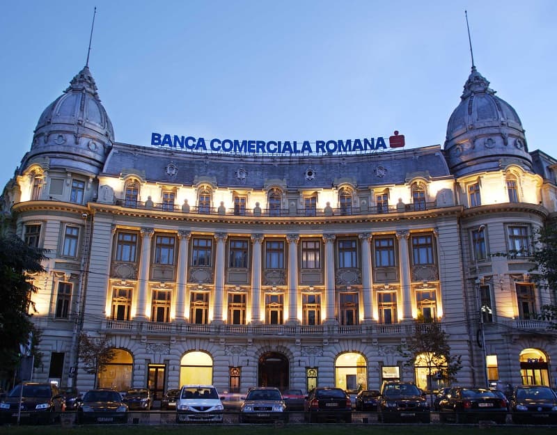 Romanian lender BCR announces loss for first half of 2012 on higher provisioning