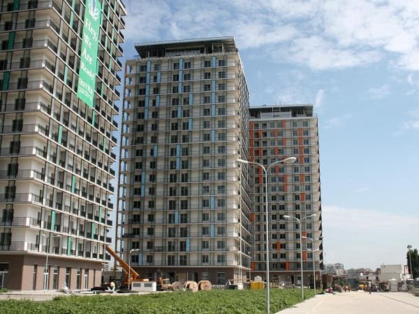 Asmita Gardens residential towers in Bucharest become insolvent