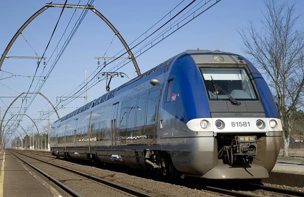 Romania changes train classification and ups ticket prices to comply with EU rules