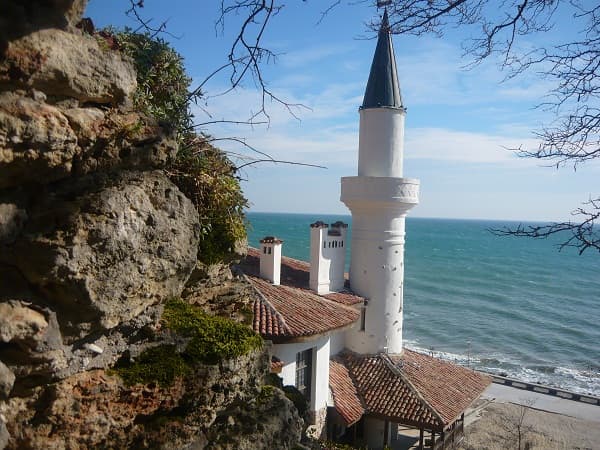 Romanians prefer holidays in Bulgaria, Greece, Turkey, Austria and home