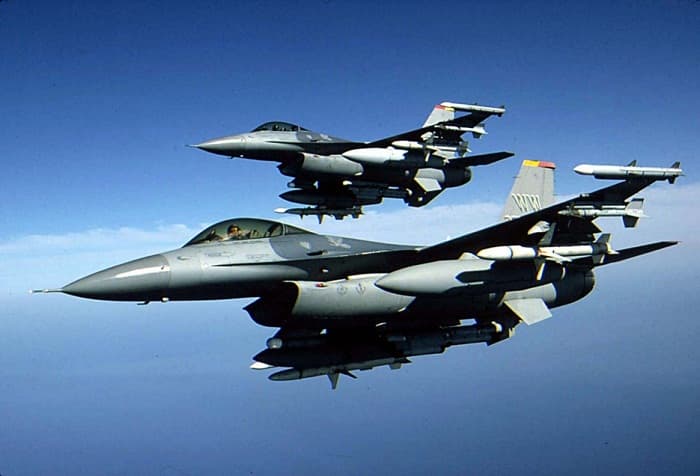 Media: Romania to receive installment plan for F-16 planes from US