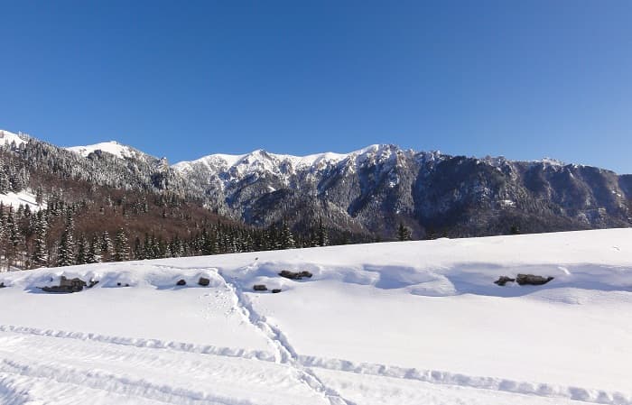 Mountain rescuers warn about avalanche risk in Bucegi mountains