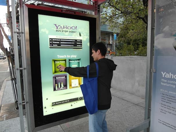 First interactive, Internet-connected bus stations inaugurated in Bucharest