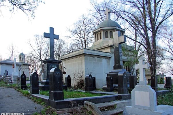 Bellu Cemetery in Romanian capital Bucharest, included in European Cemeteries Route
