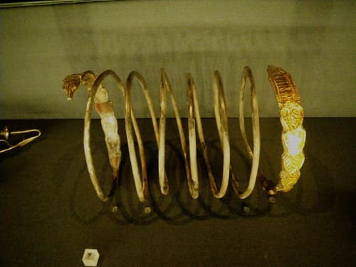 Romania recovers parts of ancient Dacian treasure