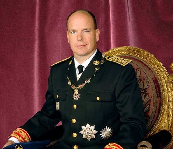 Romanian media says Prince Albert of Monaco was in love with Romanian swimmer Potec