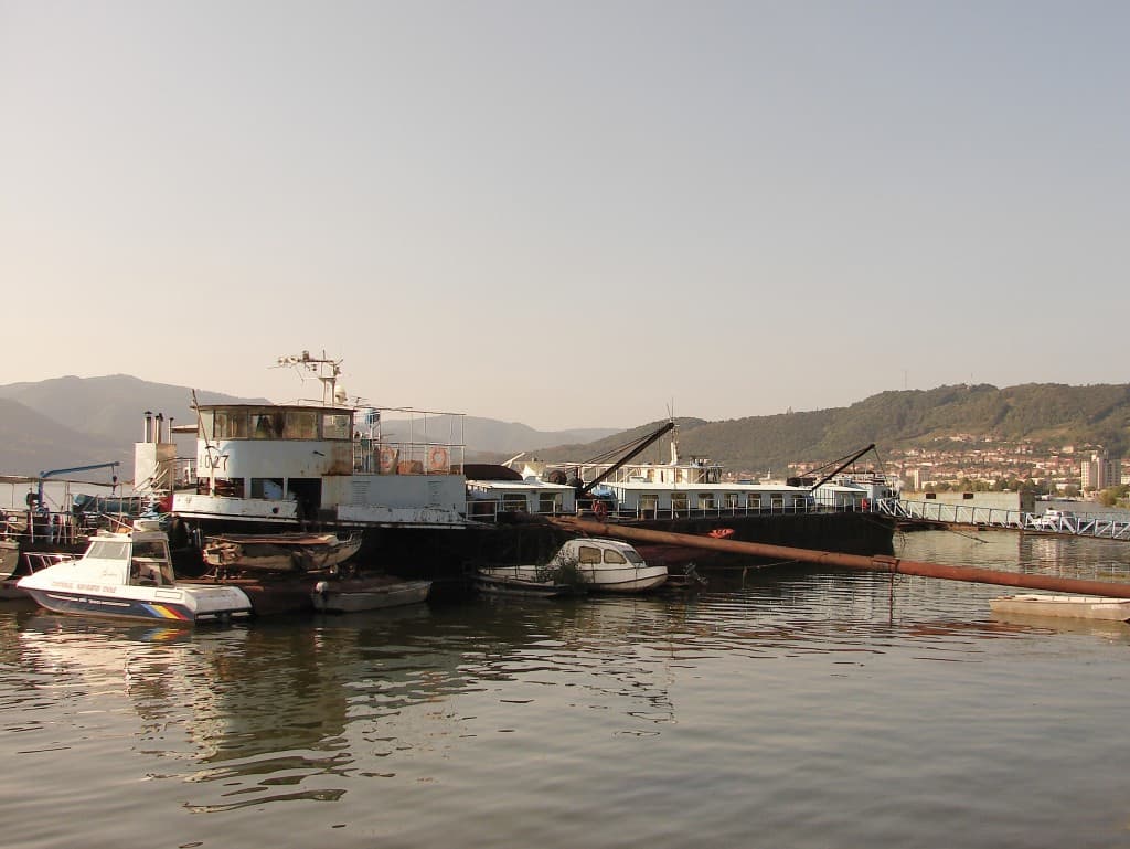 Romania’s Transport Ministry asks Govt. for EUR 1 mln to unblock 257 ships on Danube river