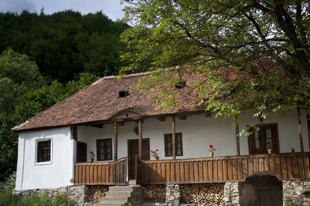 Prince of Wales turns 200-year old Romanian property into new guesthouse in Valea Zalanului