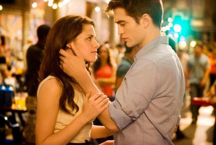 FX provider Travelex predicts 3,000 Brits will travel to Romania's Transylvania in wake of new Twilight movie