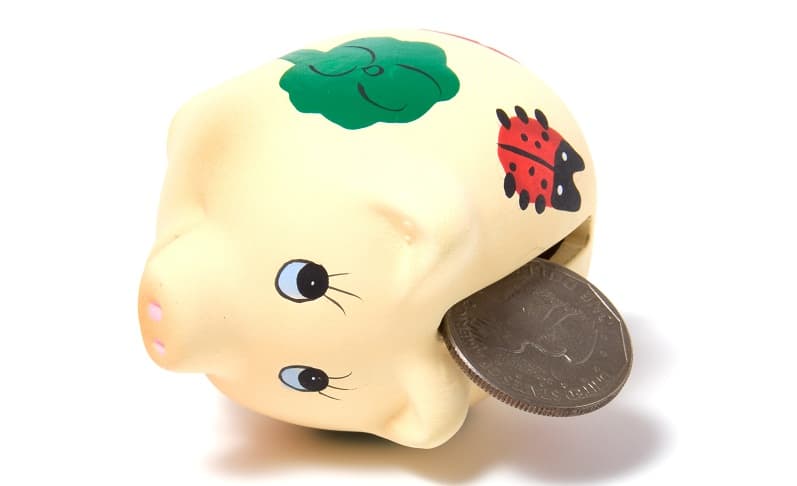 Romanians get more loans in foreign currency, save more in RON