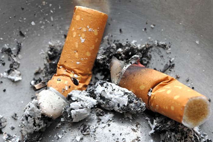 Fewer Romanian smokers turn to ash EUR 300 mln worth of cigarettes a month