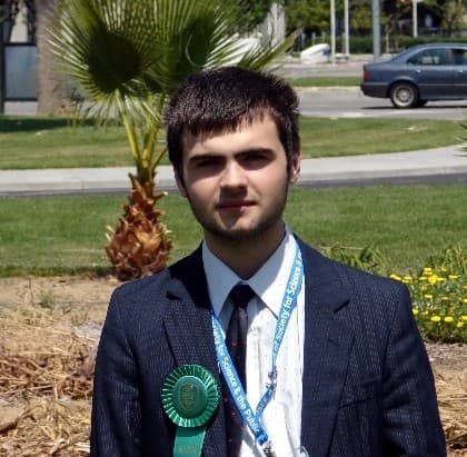 Romanian wins four prizes at Intel science fair with device for the visually impaired