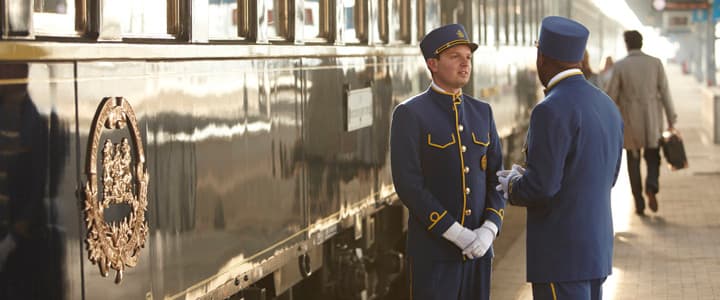 Famous Orient Express train makes stop in Bucharest on its way to Istanbul