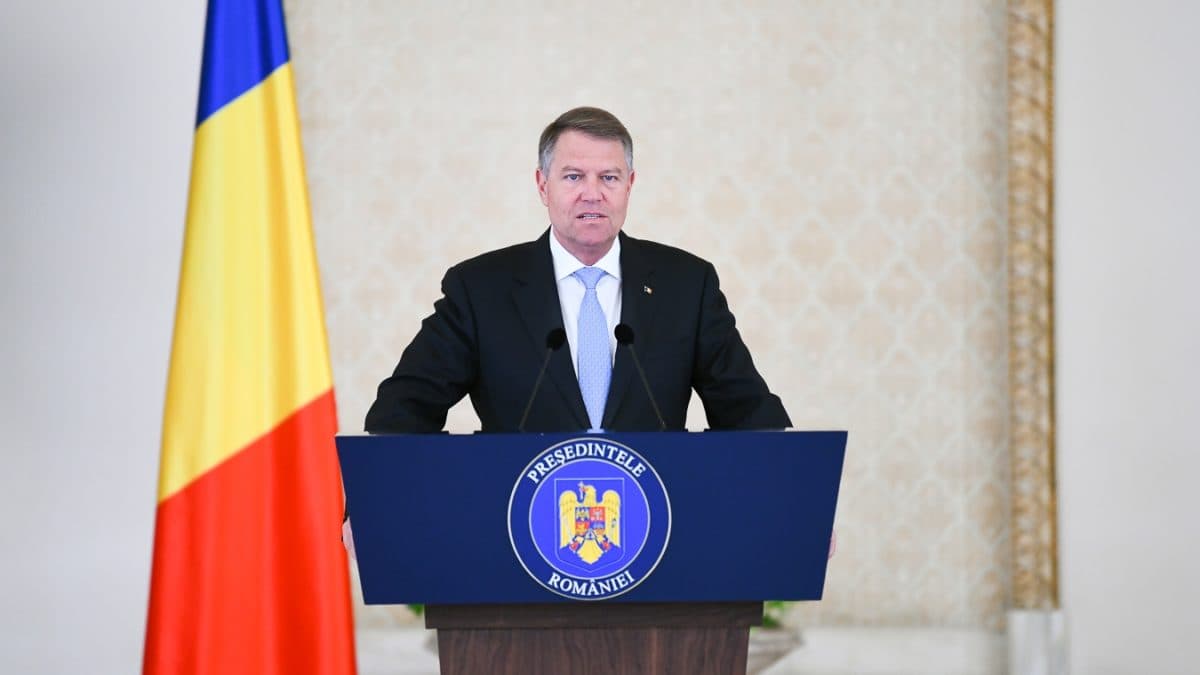 Four compete for second most-trusted politician in Romania