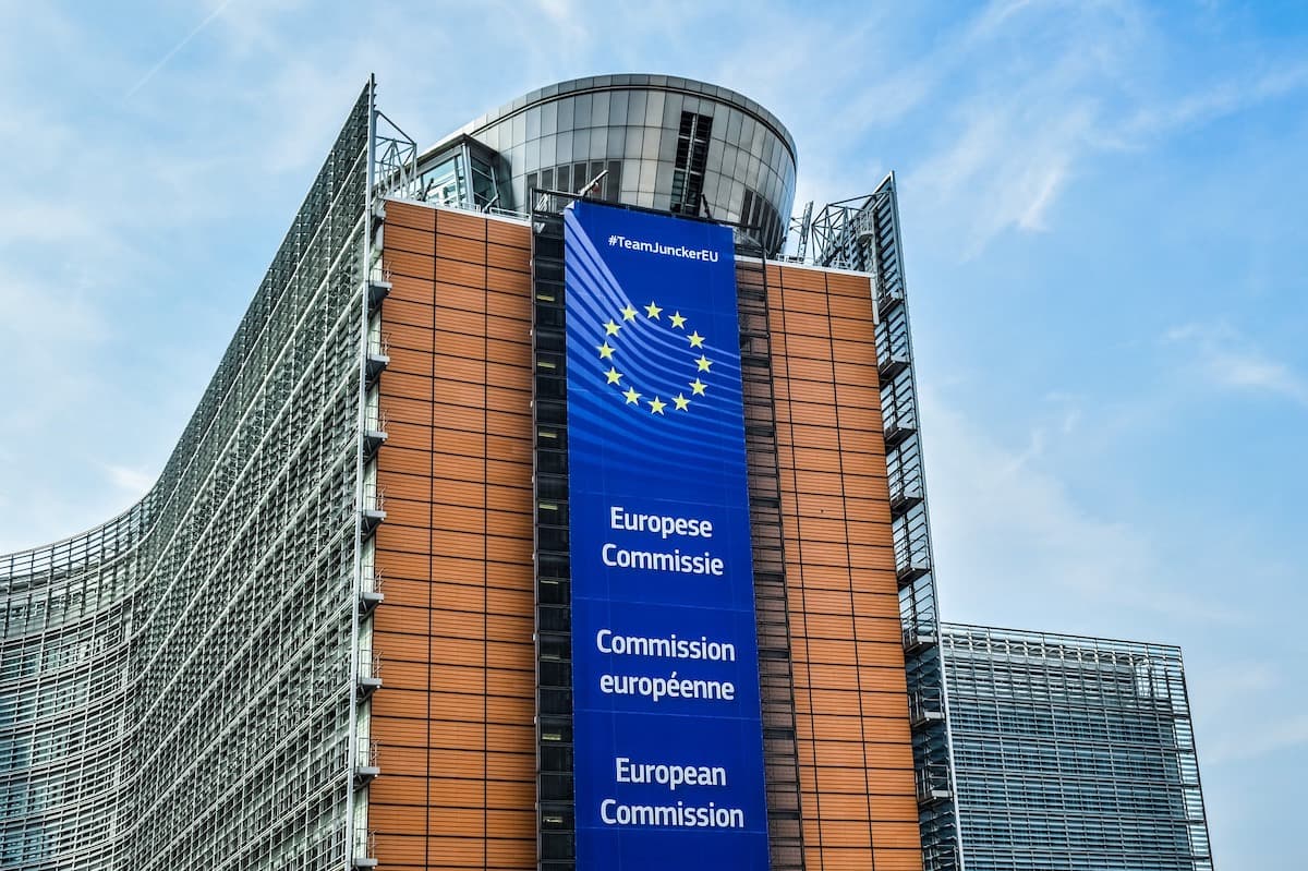 EC opens infringement procedure against RO for not transposing new EU telecom rules