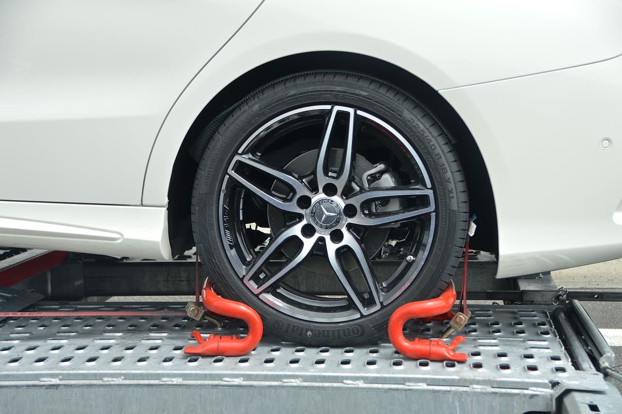 Bucharest municipality starts towing cars parked illegally