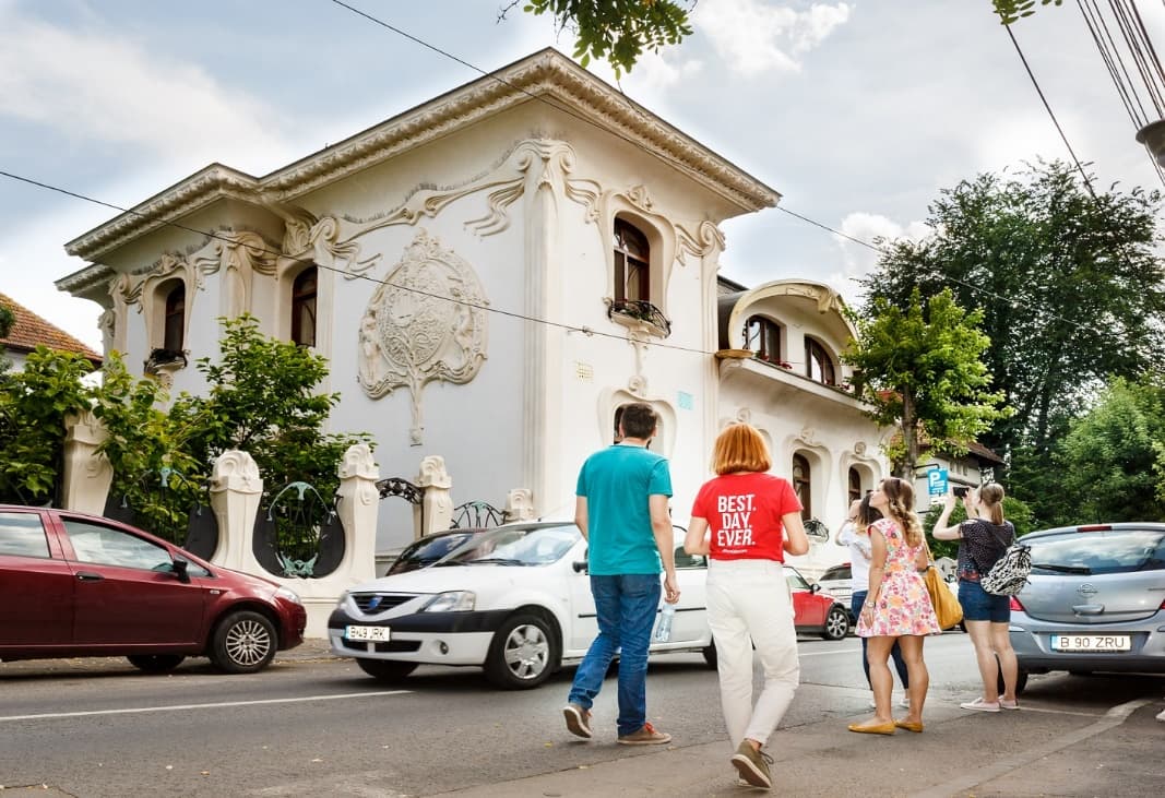 Bucharest guided tours take participants in the footsteps of George Enescu