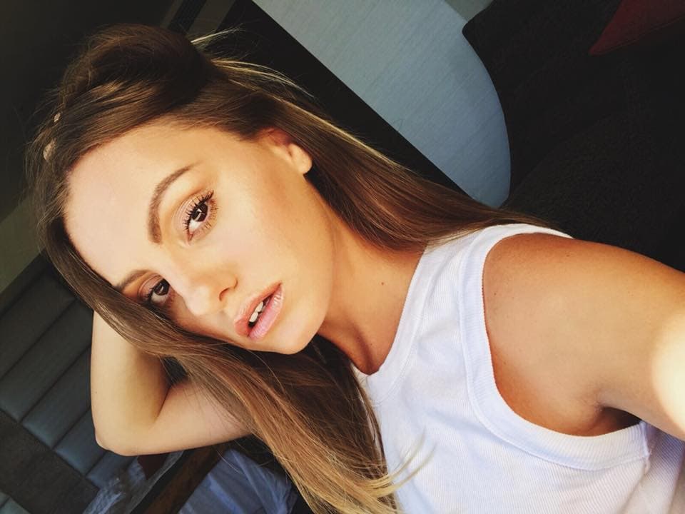 Famous Romanian singer Alexandra Stan speaks about abuse from former manager