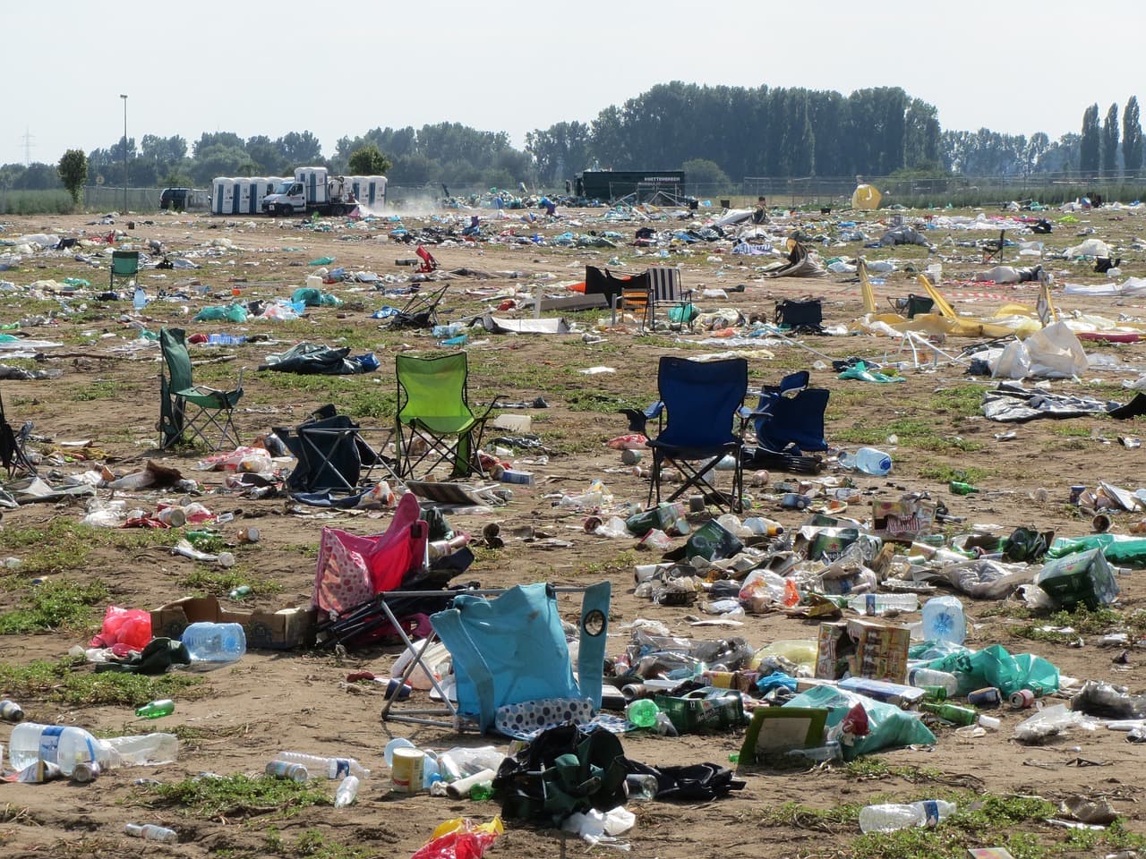 Project: Higher fines for littering at public events in Romania