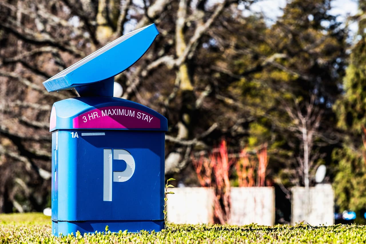 Bucharest plans to set up 300 solar-powered parking meters