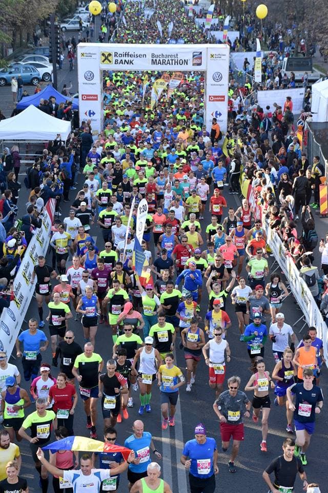 Kenyan runner wins Bucharest marathon, sets race record
