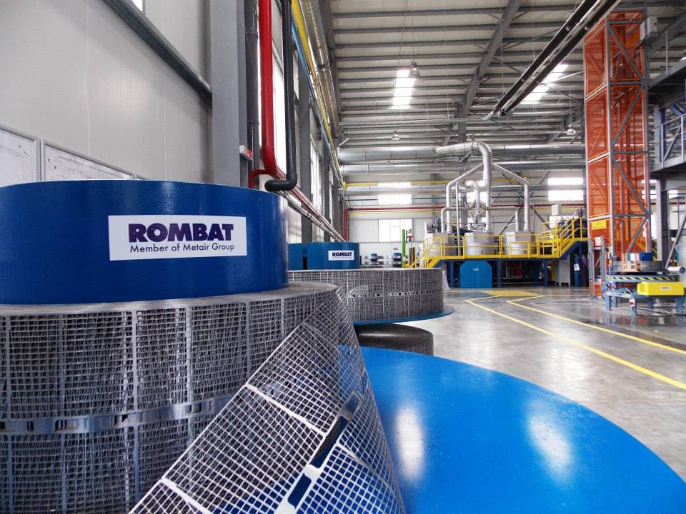 Romanian group invests EUR 12 mln in new battery factory for electric cars