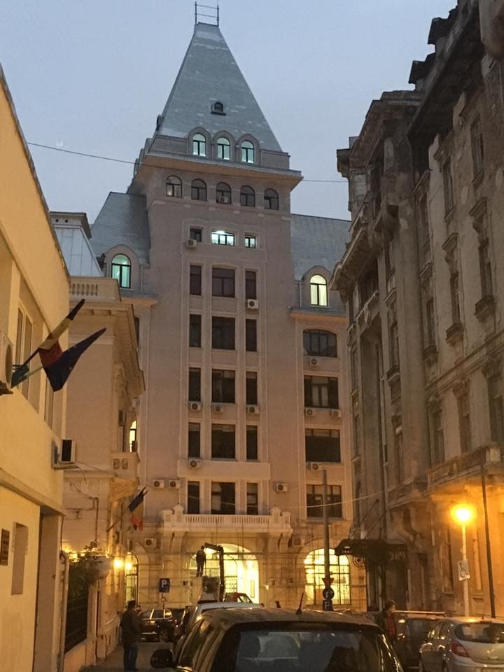 Downtown Bucharest: Universul Palace up for sale