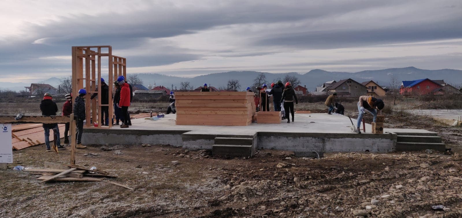 MagicRoofs: Romanian NGO builds homes for families of children with oncology illnesses