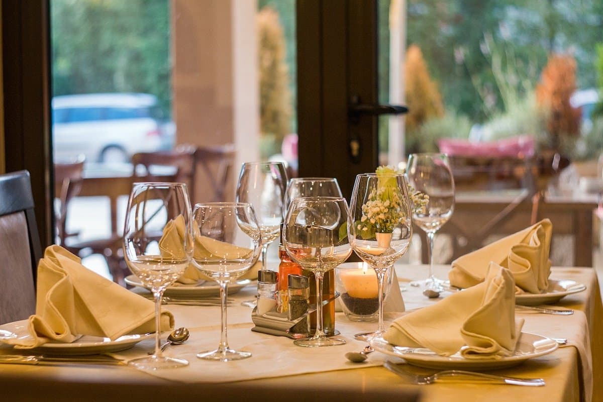 Bucharest restaurant charges COVID-19 tax
