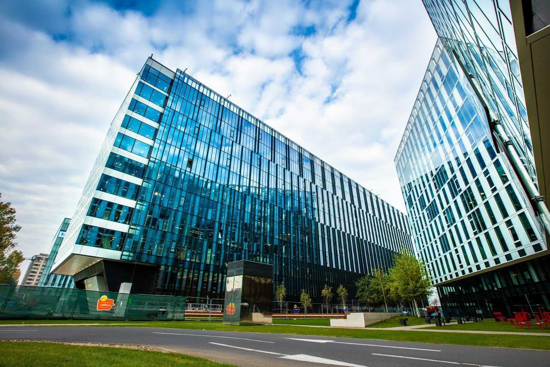 Skanska sells two office buildings in Bucharest to S IMMO for EUR 97 mln