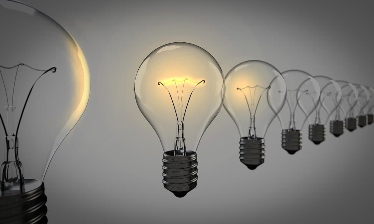 Romanian electricity suppliers question Govt.’s ‘cap and compensation’ schema