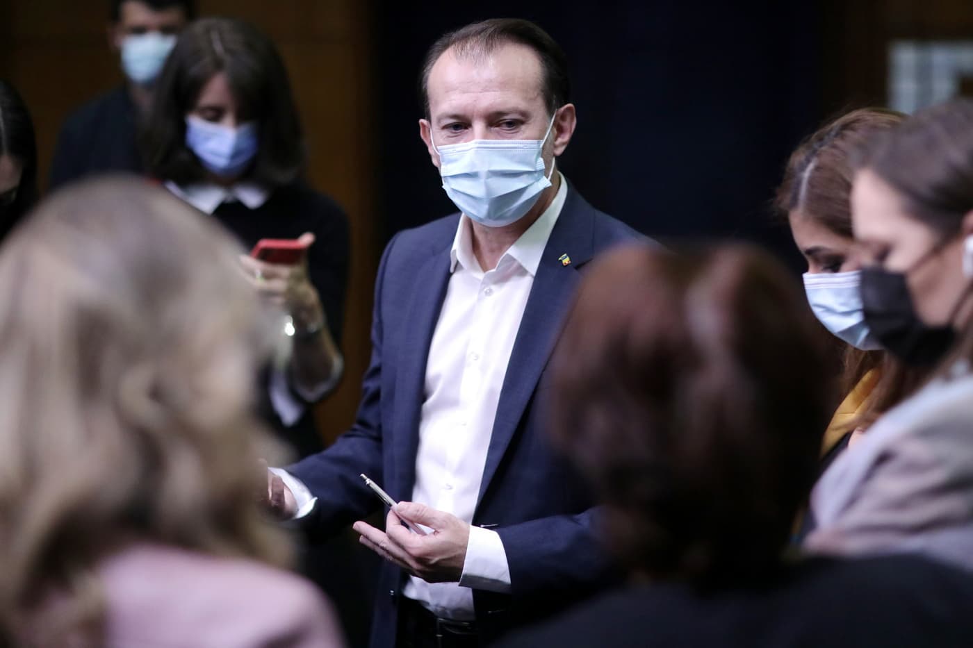 Romanian Liberals want to rule alone, but with broad support in Parliament