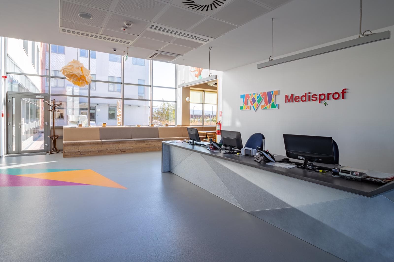 Local entrepreneurs expand Cluj-Napoca oncology centre and open new one in Piatra Neamt
