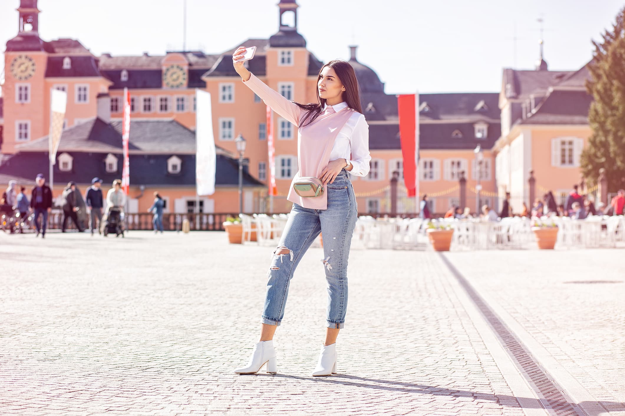 Tourism Ministry aims to attract tourists to Romania through influencer campaigns