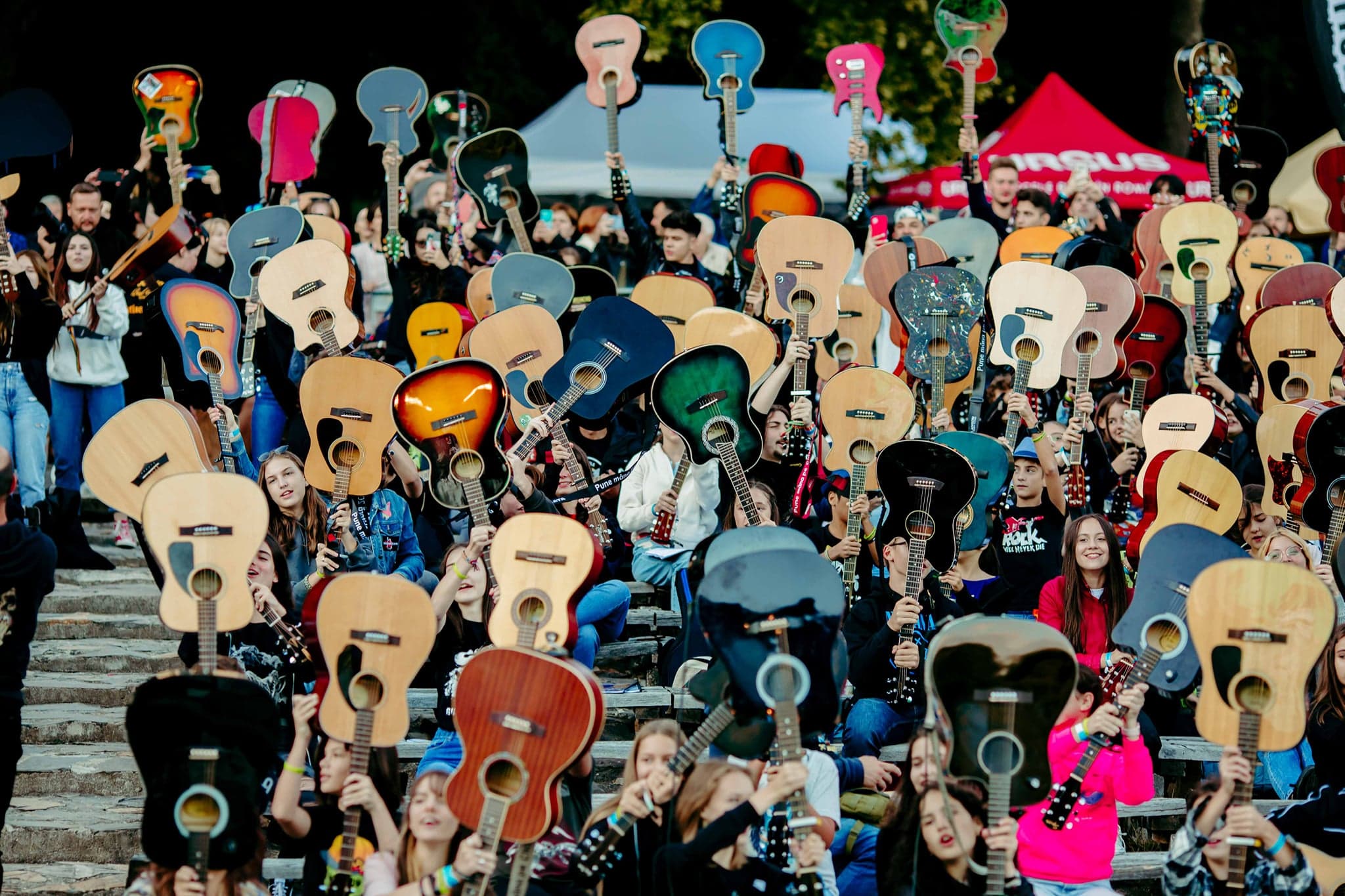 500 guitar players expected at Sibiu Guitar Meeting