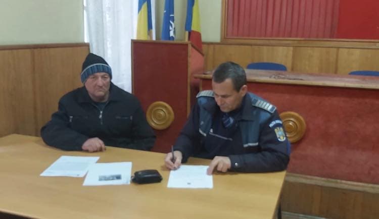 Cluj man finds EUR 2,900 on the street, hands it to the police