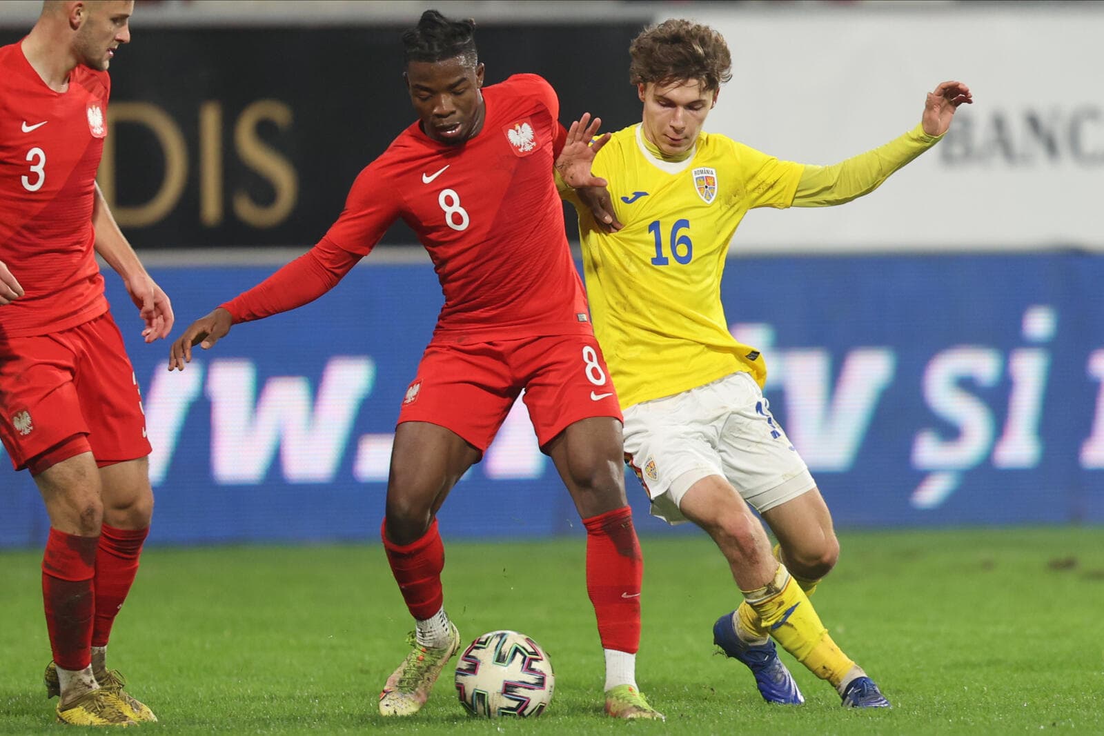 Romania U-20 victorious in Arad after winning 2-0 against Poland