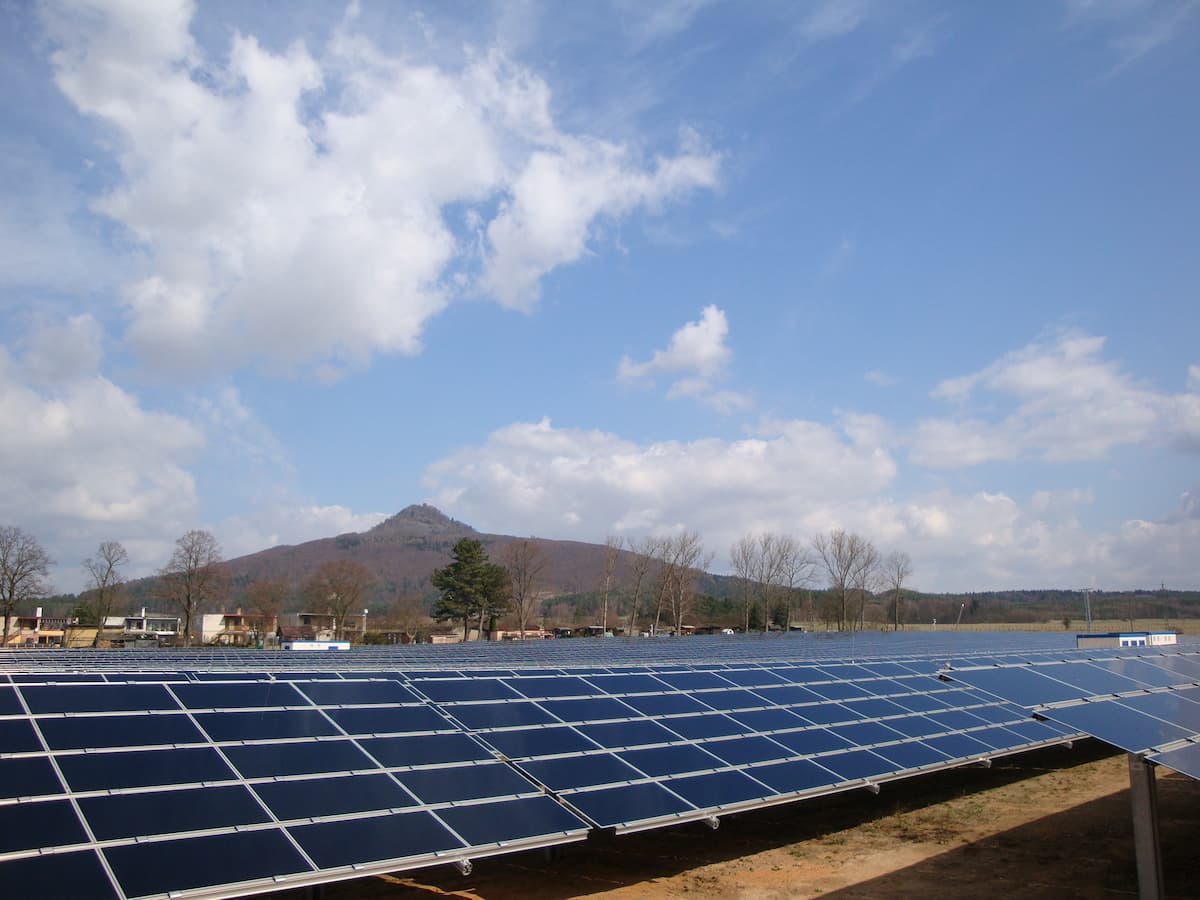 British Rezolv Energy acquires development rights for 1GW PV park in Romania