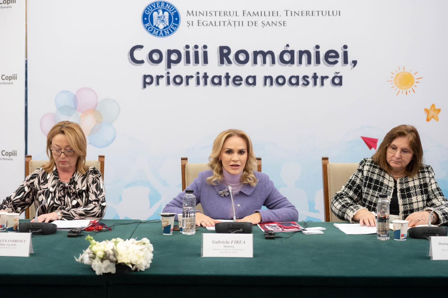 Romanian youths will benefit from the European Youth Card starting this spring for free, says the minister of family