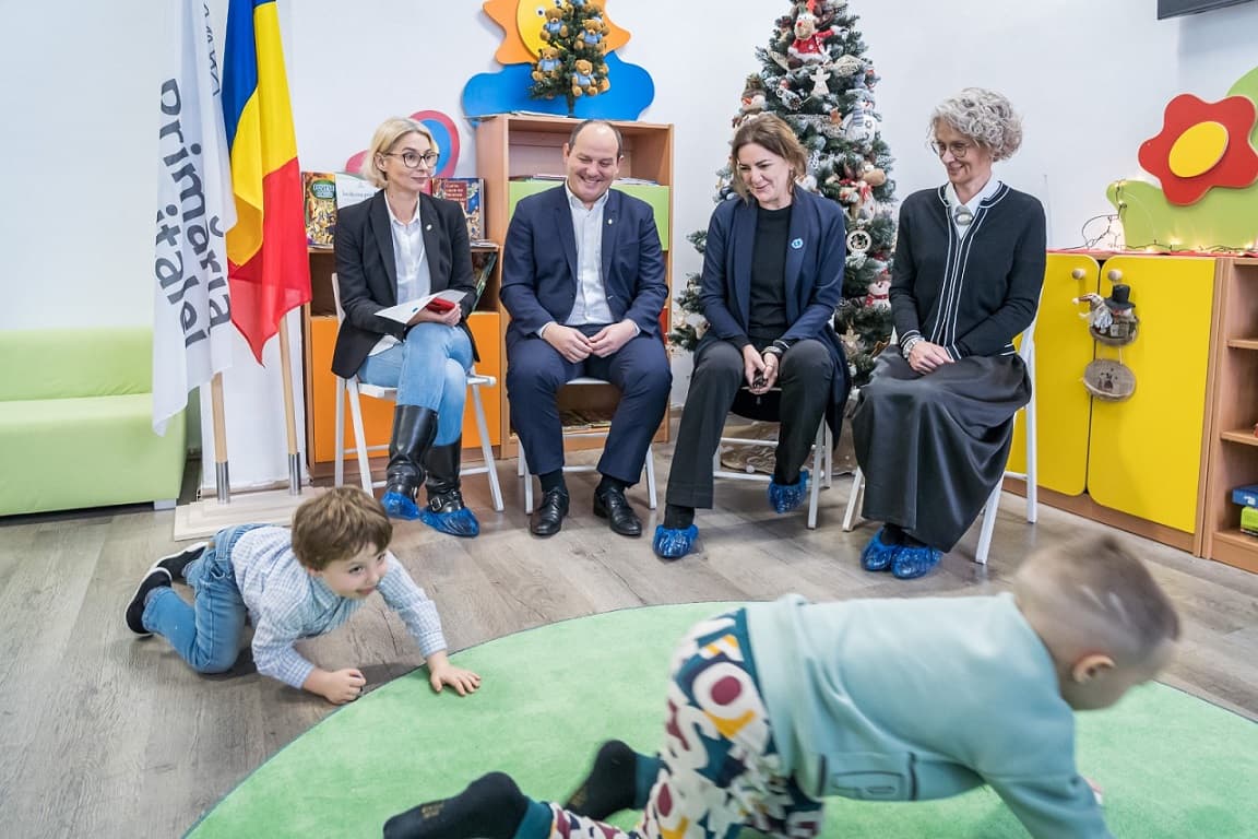 Bucharest City Hall, UNICEF, Step by Step open day center for Romanian, Ukrainian children