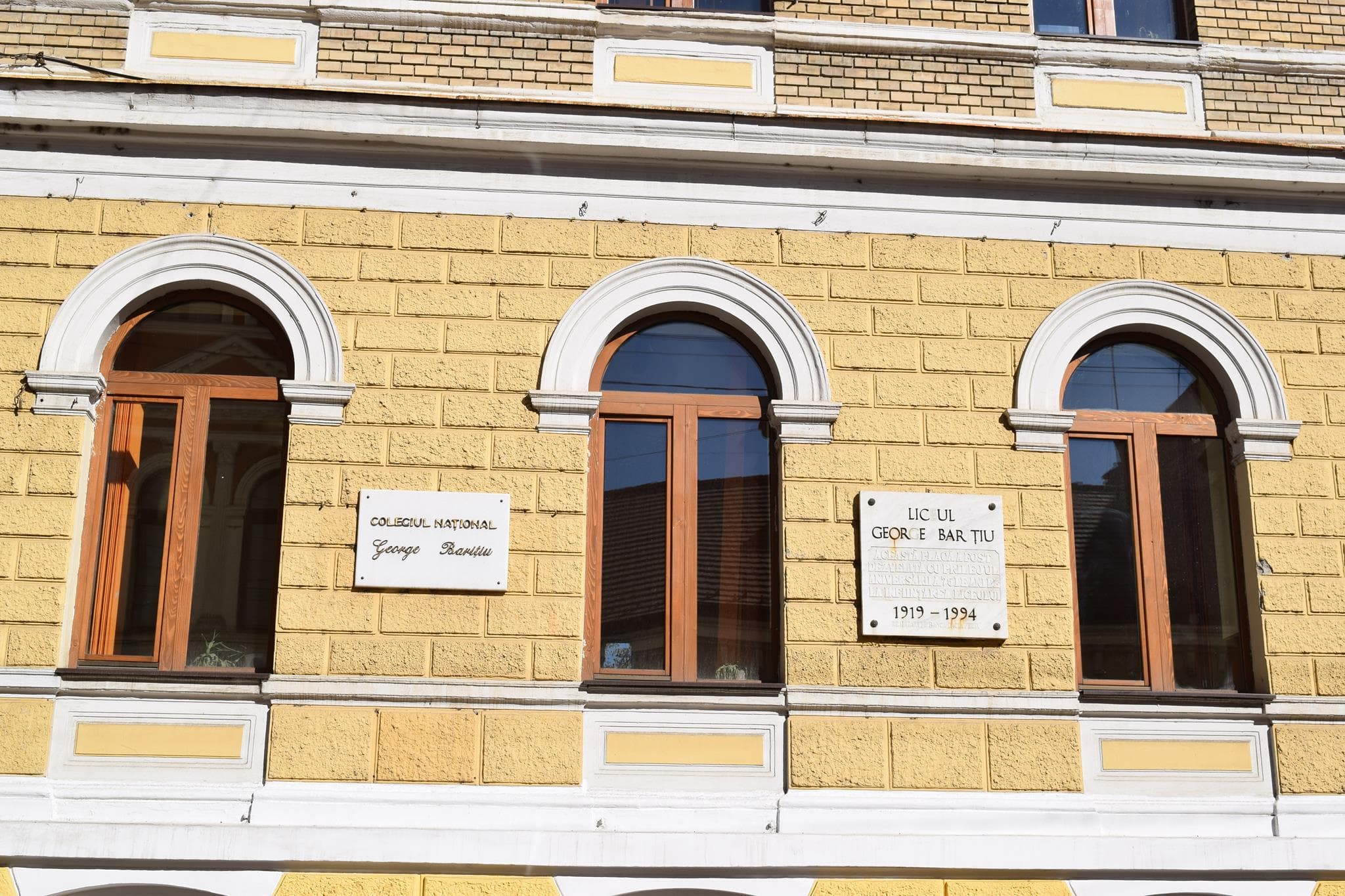 Romanian high schools gear up for earthquake preparedness.
