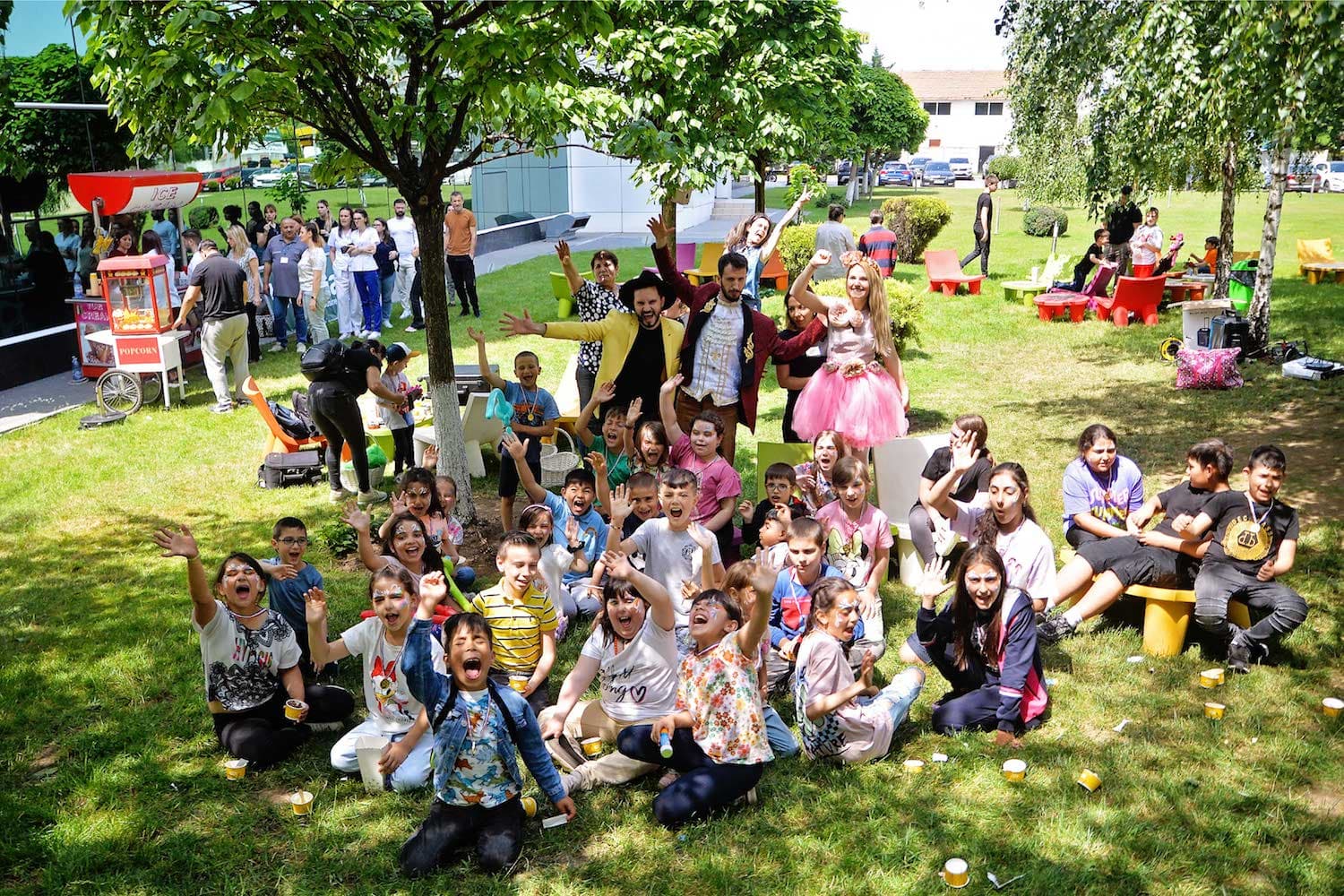 Genesis Property, partnership with “Ana and the Children” Association: 10 children "taken into care", rehabilitation of the center in Urlati and a special day in West Gate for 35 children