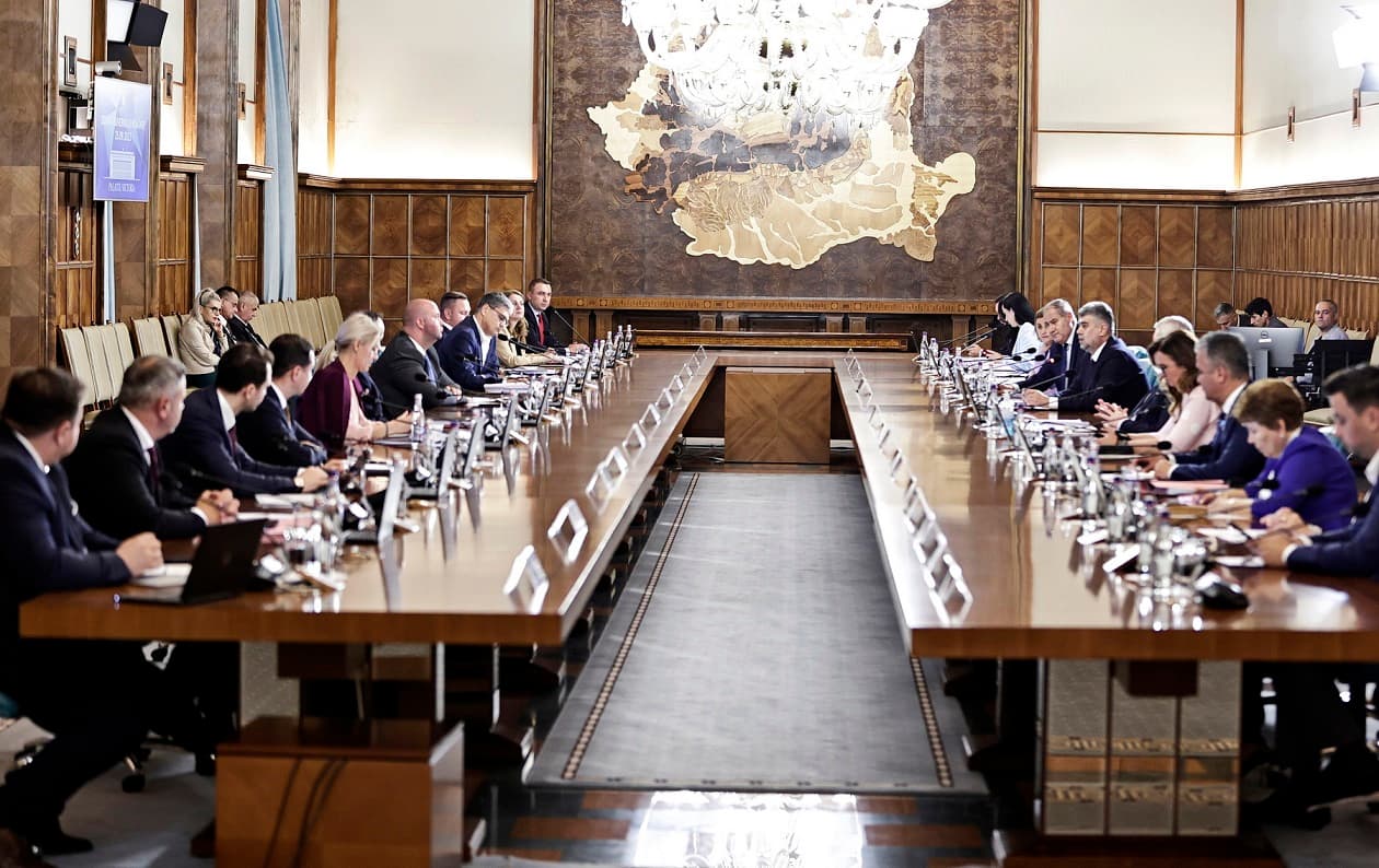 Romania’s Govt. goes ahead with corrective fiscal package despite broad concerns