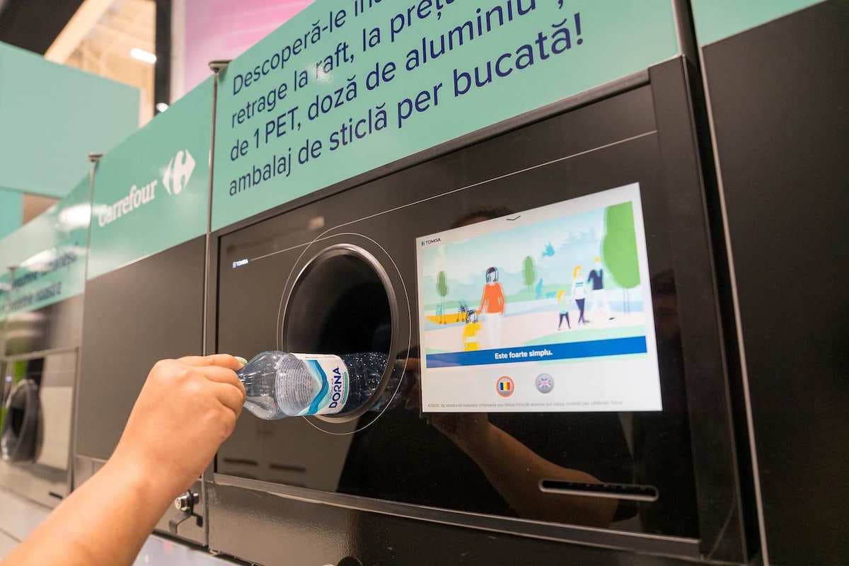 Carrefour Romania customers can swap plastic bottles for fruits and vegetables