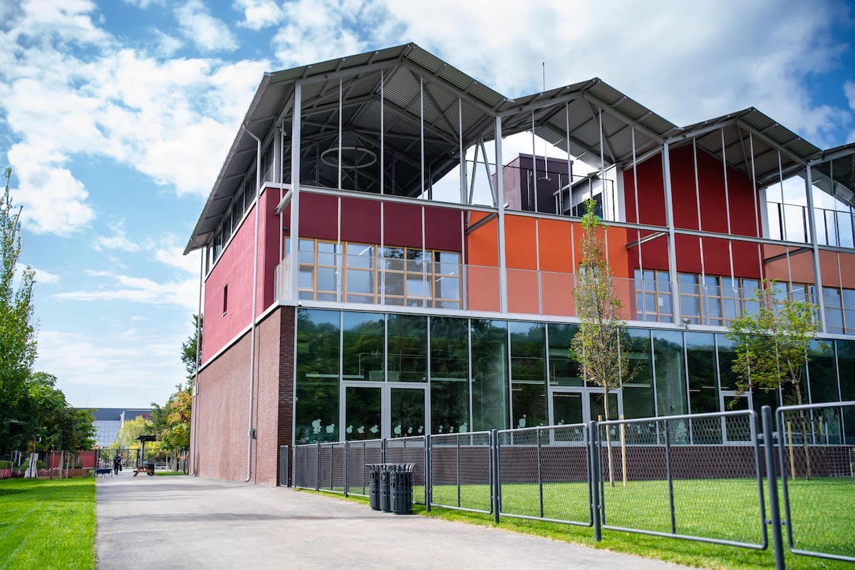 Cambridge School of Bucharest: Leading educational innovation with new initiatives and expanded facilities