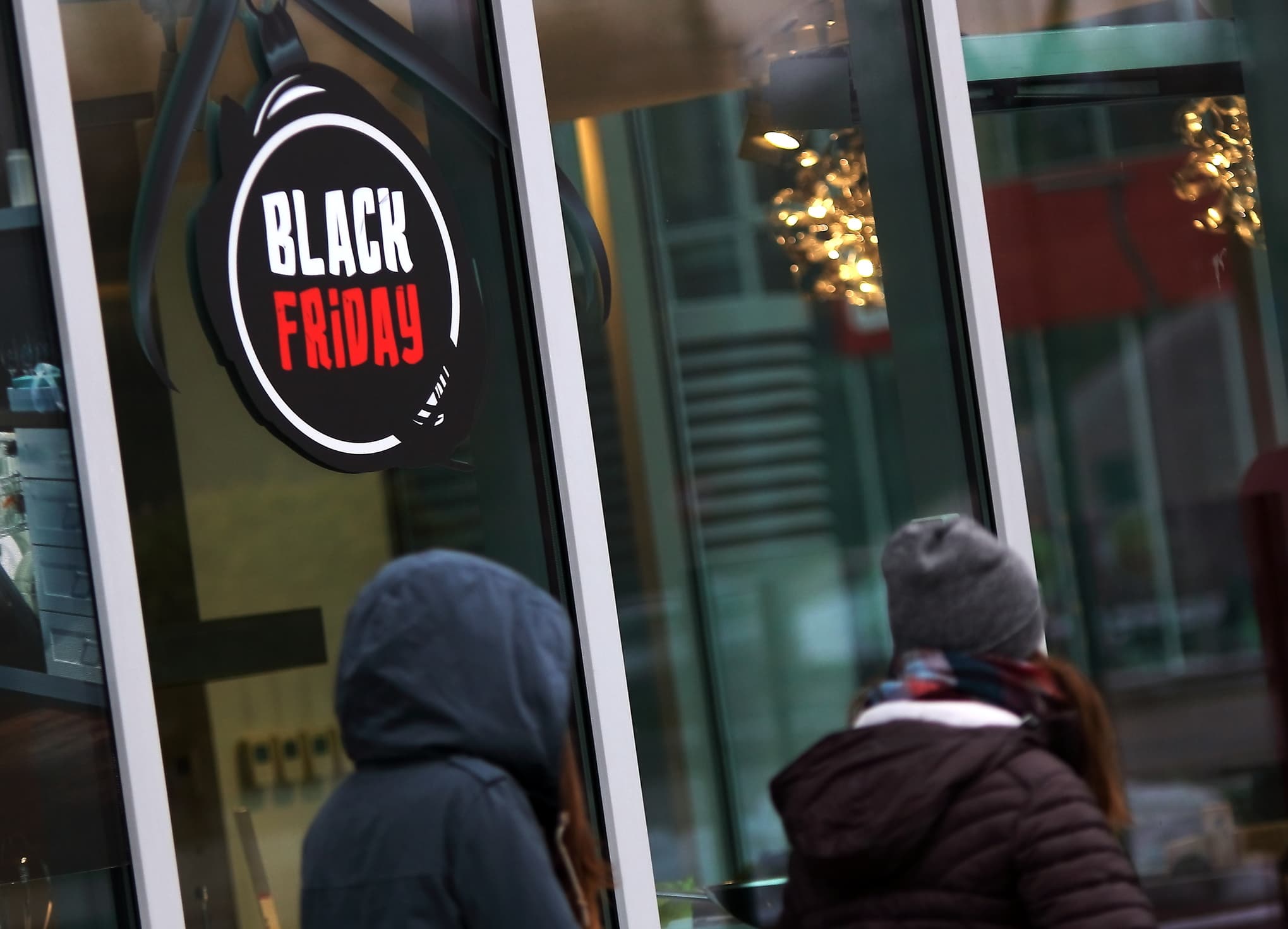 Black Friday 2024 in Romania: Trends, Major Sellers and Tips for Discount Shopping