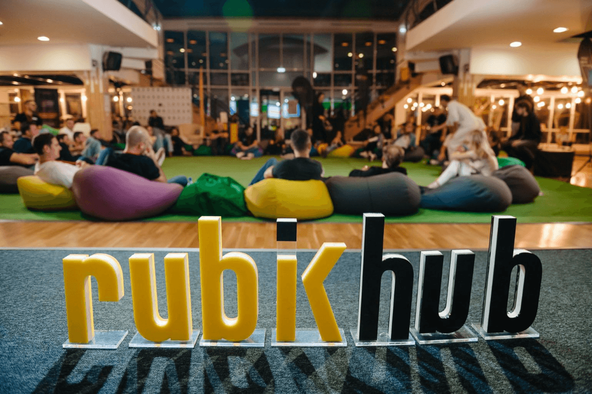 Rubik Hub refocuses international scaling accelerator to the UK