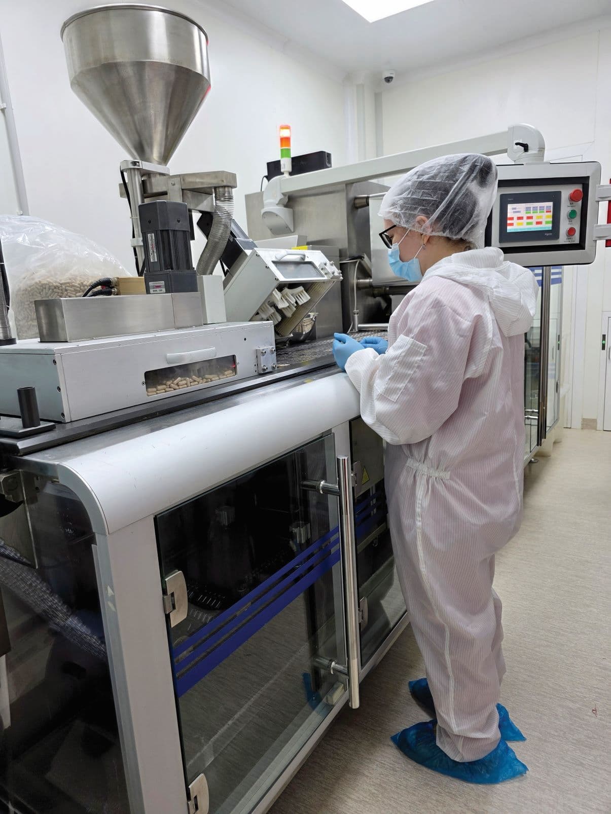 Romanian dietary supplement producer Cosmo Pharm opens EUR 2 million research and production lab